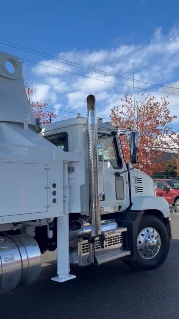 🔥 BLACK FRIDAY MEGA DEAL 🔥 Your next 31XZ4 Concrete Pump is HERE — and it’s a steal. 💥 ONLY $399,000 USD 💥 No tricks. No waiting. Immediate delivery. This is your moment — take the deal your competition WISHES they got. When this unit is gone… it’s gone. 📞 CALL US NOW 604-468-7867 Offer valid until November 31. Don’t miss the biggest pump deal of the year. #blackfridaydeals #concretepumps #concordconcretepumps