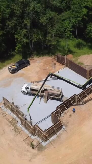 💥POV: Serious projects demand serious equipment. That’s why contractors choose Concord Concrete Pumps💥 #concretepumping #concretepumps #heavyequipment #concreteindustry #concretepump