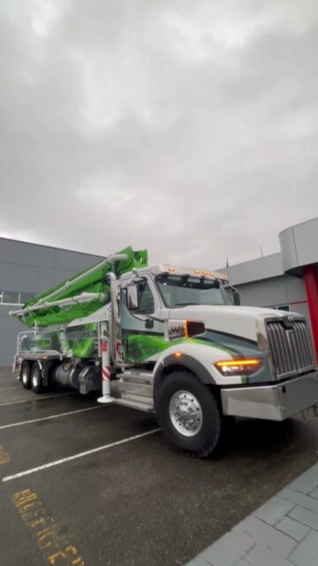 🚨 DELIVERY ALERT 🚨
Another beast hits the road. 💪🔥
The 2026 40XR4 mounted on a powerful Western Star is officially delivered and jobsite-ready.
Built for reach.
Engineered for reliability.
Mounted on pure torque.
This combo means serious productivity, smoother pours, and maximum uptime for any crew ready to level up.
Ready to upgrade your fleet?
📲 Contact us today and let’s spec your next pump.
#deliveryalert  #concretepumptruck  #constructionequipmentforsale  #fleetupgrade  #builttoperform
